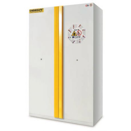 T-90 flammable cabinet with 2 doors. Measurements 1200x600x1950 mm