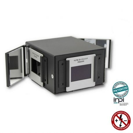 LED light source with mirrors DO-105006. Additive color synthesis