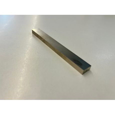 Natural rectangular alnico magnet. Measurements 6x12x105 mm.