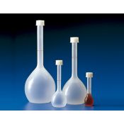 Matraz aforado plástico PP tapón plástico K-1486 DDR-008. Capacidad 100 m