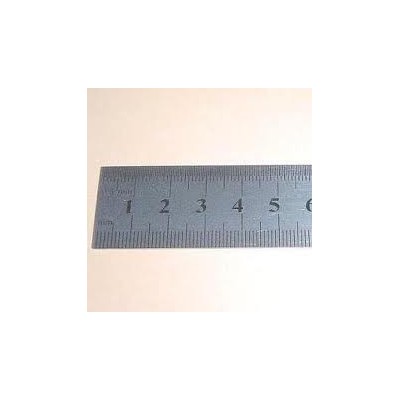 Regle semirígida acer inoxidable mil·limetrat. Mides 30x1000 mm