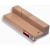 Serrabiaixos fusta una paret amb guia. Mides 250x60 mm
