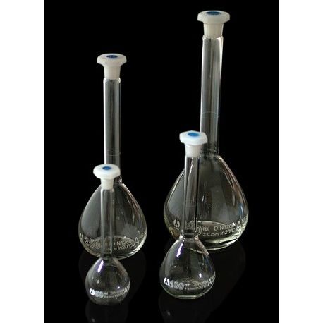Glass volumetric flask with plastic stopper. Capacity 25ml